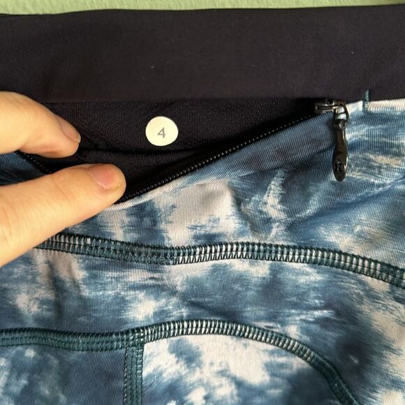 Lululemon Speed Tight III Tie Dye Sea Side Silver Fox Alberta Lake Naval Blue 4 - Picture 8 of 8